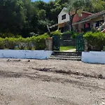 Beachfront Romantica Place Ground Floor Διαμέρισμα