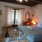 Beachfront Romantica Place Ground Floor Διαμέρισμα Αγία Πελαγία Χλωμού