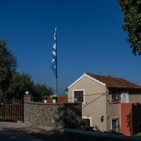 Beachfront Romantica Place Ground Floor Appartement