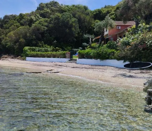 Apartment Beachfront Romantica Place Ground Floor *