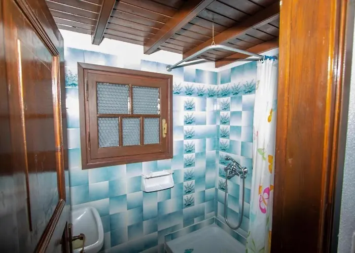 Beachfront Romantica Place Ground Floor