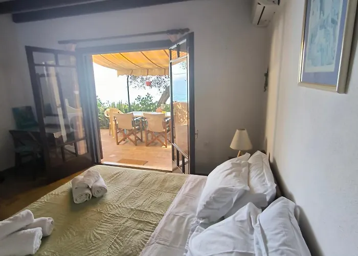 Apartment Beachfront Romantica Place Ground Floor Agia Pelagia Chlomou