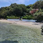 Beachfront Romantica Place Ground Floor Apartment